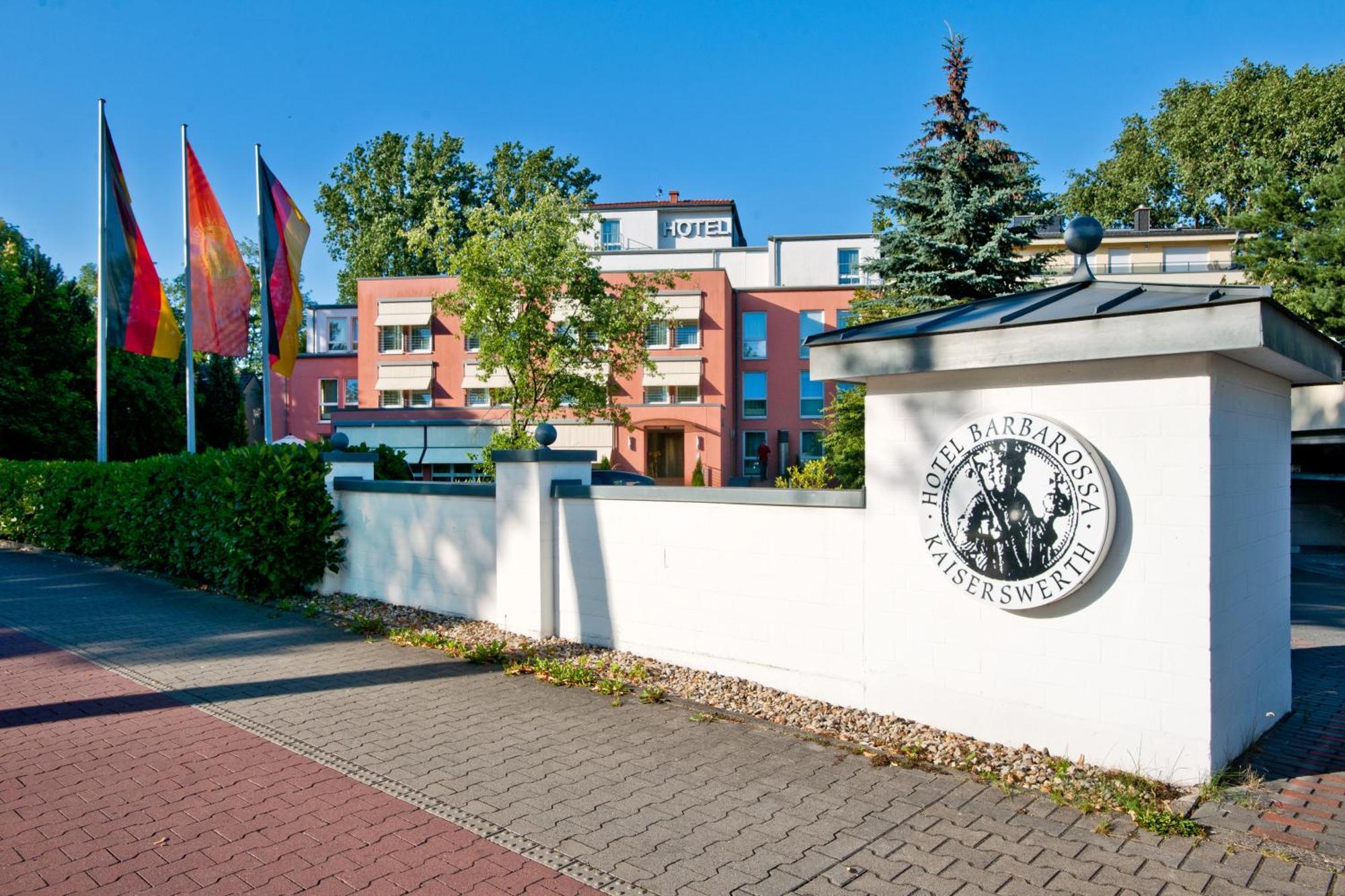 דיסלדורף Hotel Barbarossa מראה חיצוני תמונה
