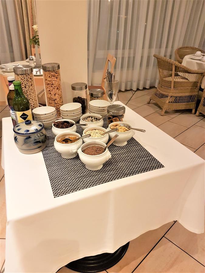 דיסלדורף Hotel Barbarossa מראה חיצוני תמונה